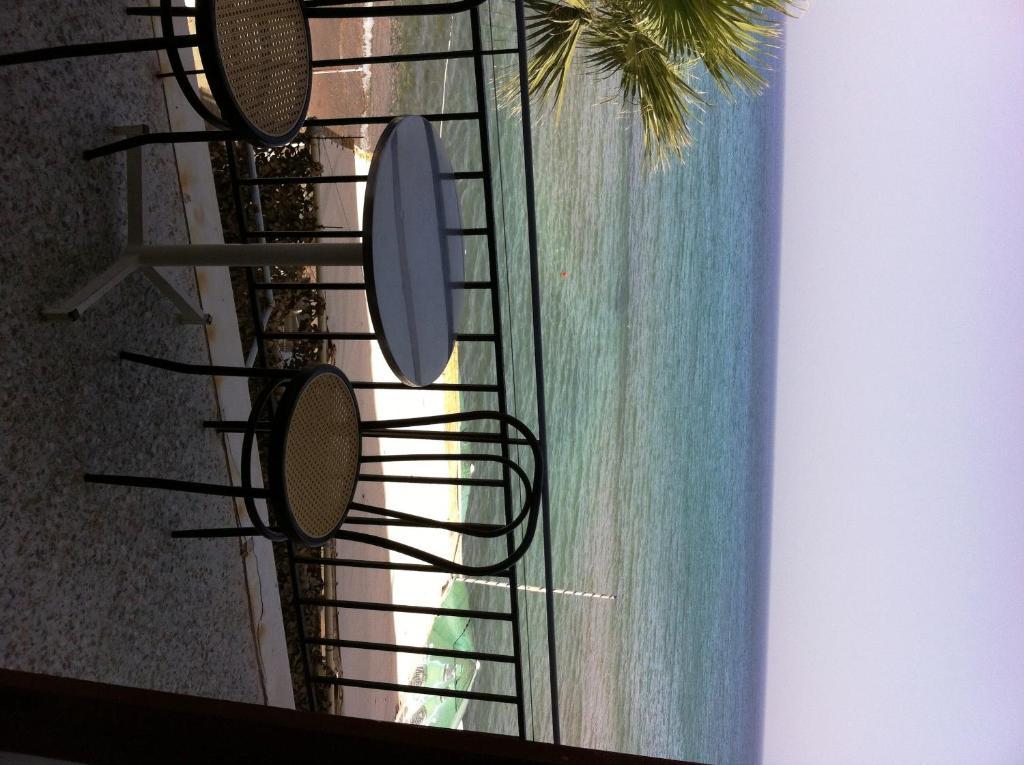 Oasis Hotel Theodoros & Litsa Galaris Agia Marina  Exterior photo